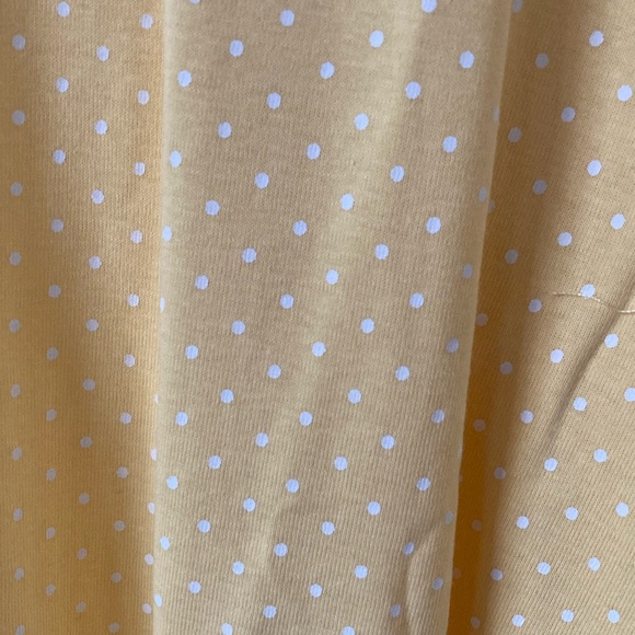 New CJ Banks yellow with white polka dot shirt size 2x - Picture 2 of 5